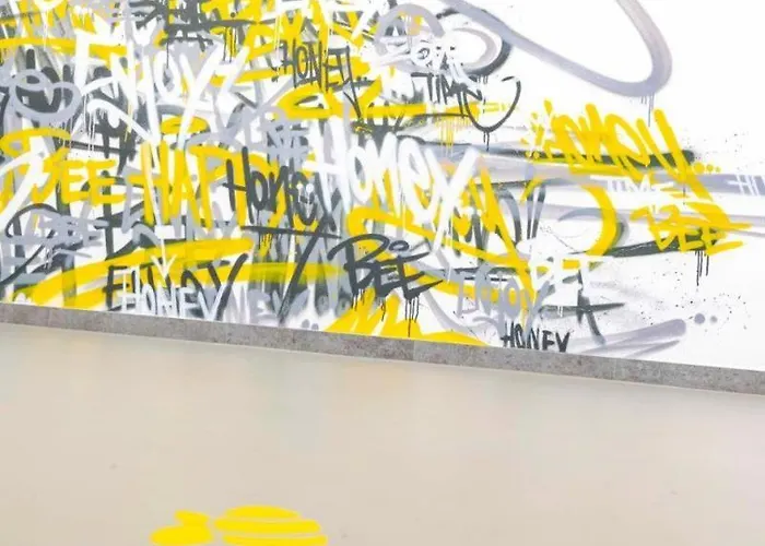 Honey Bee Billingsbach